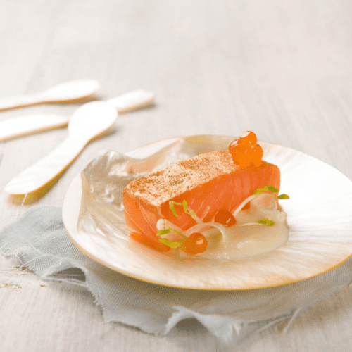 salmon bañado en oro